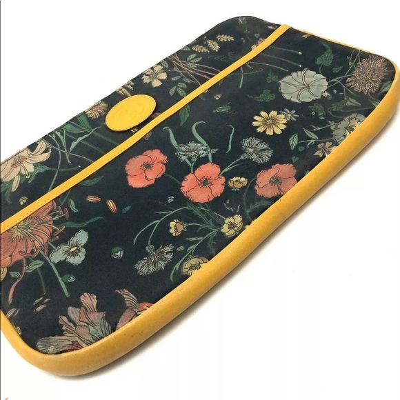Gucci Black Floral Clutch - Picture 7 of 9